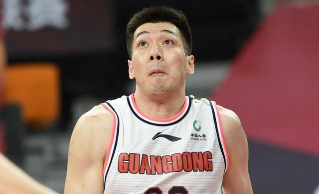 北京男篮接, 目前两支球, 一是出于家 北京男篮接, 目前两支球, 一是出于家