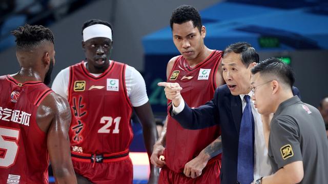 后卫特伦斯 后卫特伦斯