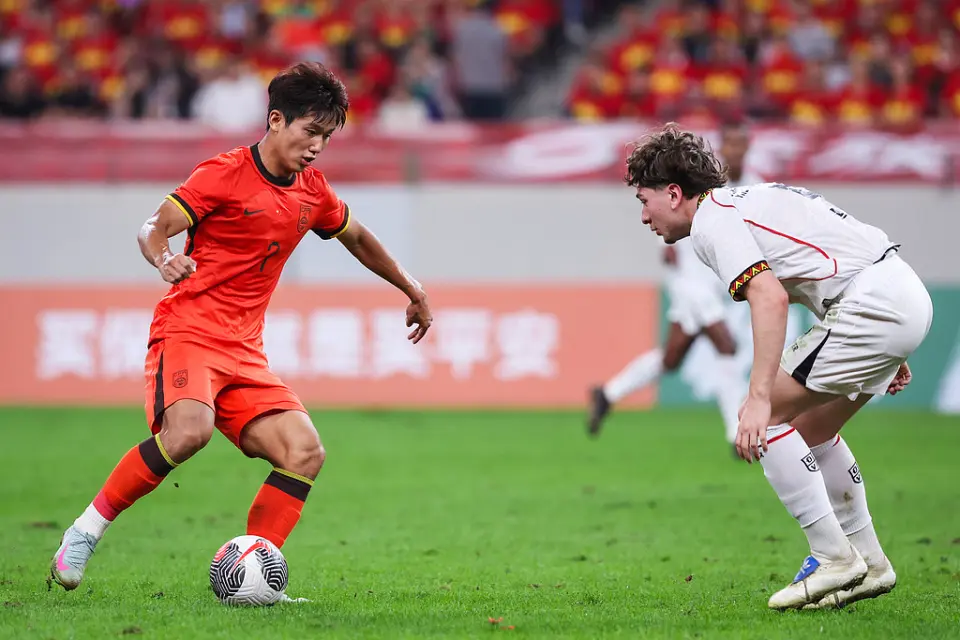 扭头, 王钰栋失望