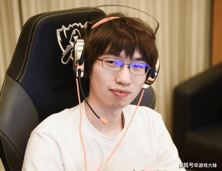 展开全文 展开全文