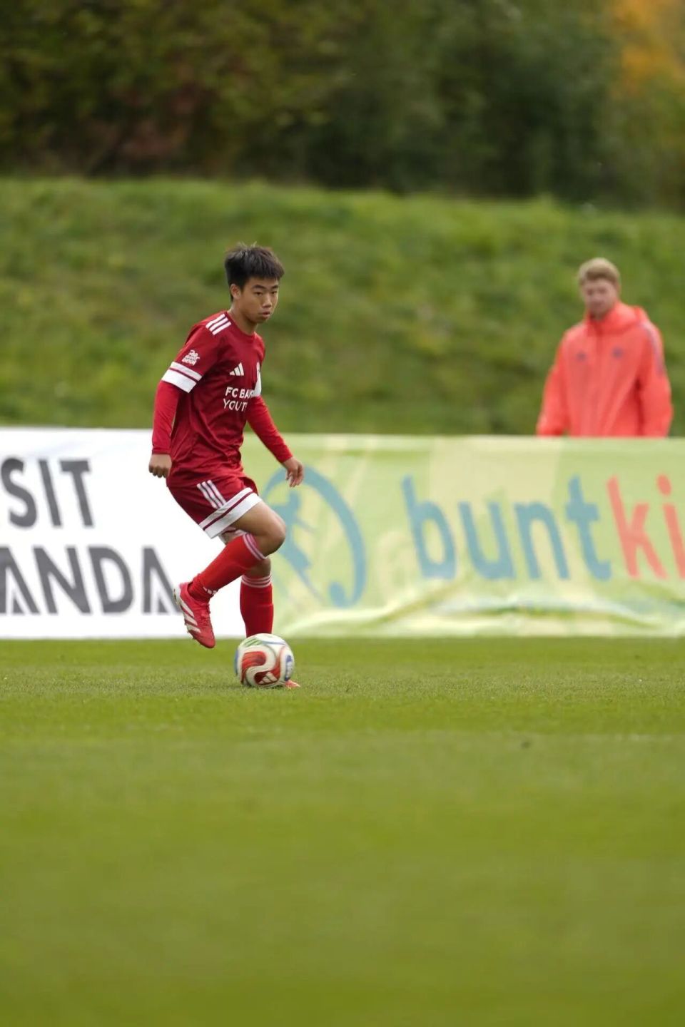 CyfQv, KxVzw, om CyfQv, KxVzw, om